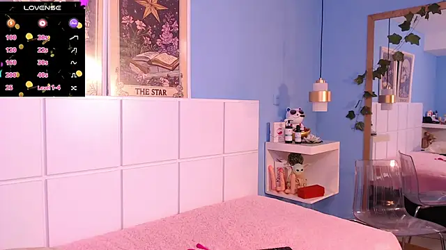 PenelopeBond online show from November 7, 1:59 pm