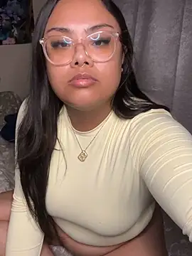 kiaradanielaxx online show from December 20, 8:06 am