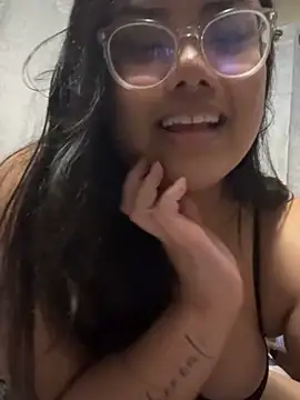 kiaradanielaxx online show from February 17, 5:38 am