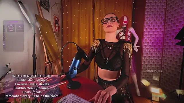 Giantess Eva online show from May 14, 7:11 pm