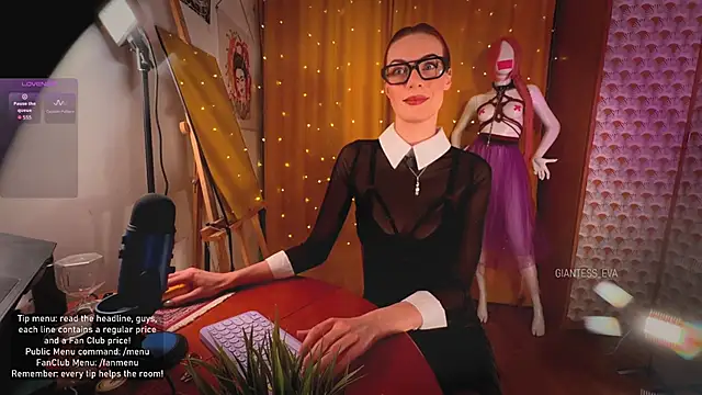 Giantess Eva online show from March 27, 4:08 pm