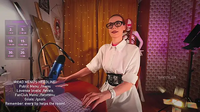 Giantess Eva online show from May 15, 6:17 pm