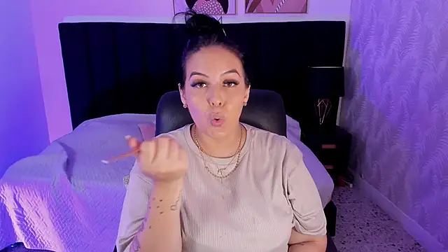 camiladuke7 online show from November 15, 7:40 pm