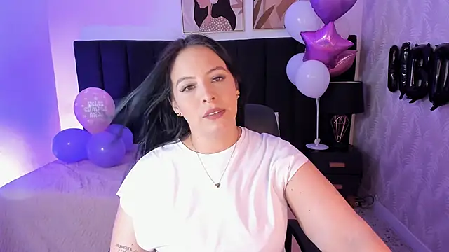 camiladuke7 online show from September 28, 7:32 pm