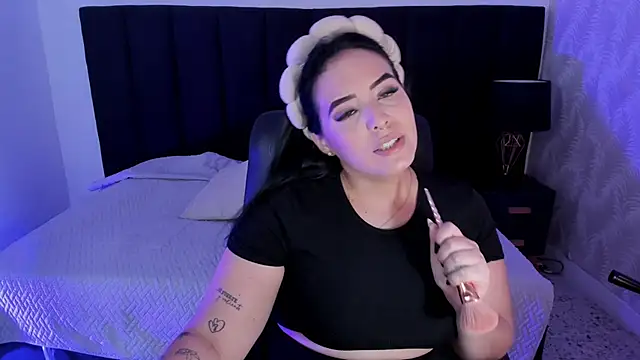camiladuke7 online show from October 7, 7:37 pm