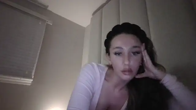 Snapshot of Scotishminx25 chatting on September 30, 8:48 pm Scotishminx25 online show from September 30, 8:48 pm