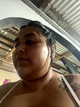 Snapshot of Ayee23-3 chatting on December 14, 9:09 pm Ayee23-3 online show from December 14, 9:09 pm