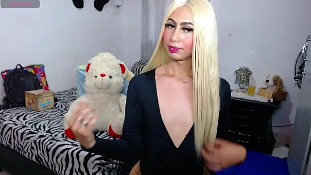 Victoria Hot xxx online show from November 15, 8:24 pm