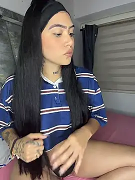 liahouses online show from February 16, 11:57 pm