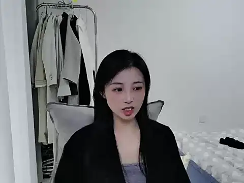 Snapshot of Mien-MM chatting on October 17, 4:49 am Mien-MM online show from October 17, 4:49 am