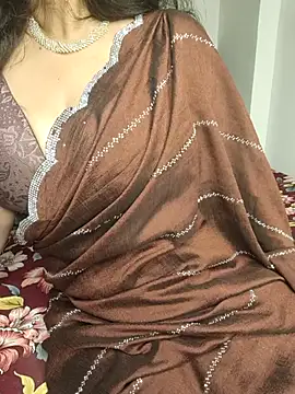 Hey Jully online show from November 14, 5:00 am