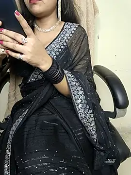 Hey Jully online show from November 4, 6:06 am