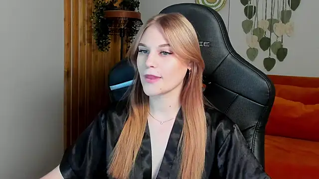 AriaWell online show from October 30, 6:38 pm