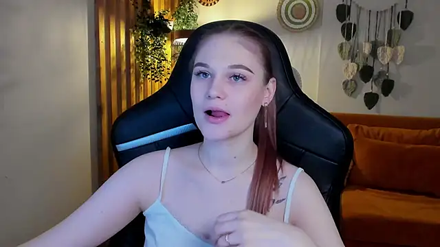 AriaWell online show from November 23, 5:17 am