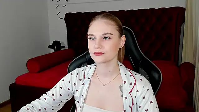 AriaWell online show from November 15, 5:11 am