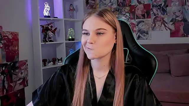 AriaWell online show from November 13, 5:22 am