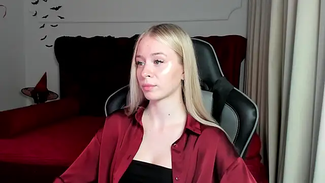 MiaGraces online show from October 27, 6:42 pm