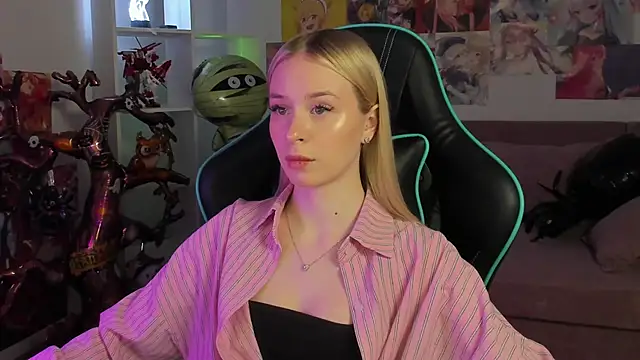 MiaGraces online show from November 4, 5:28 pm