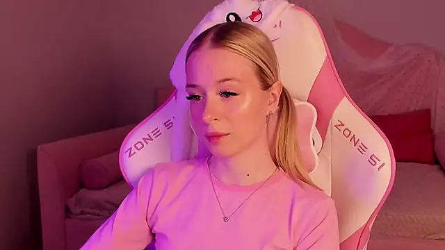 MiaGraces online show from November 18, 5:16 pm