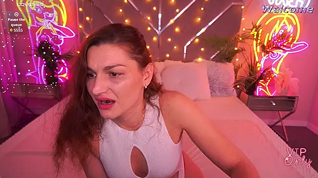 EllaGoldenn online show from January 31, 10:08 pm