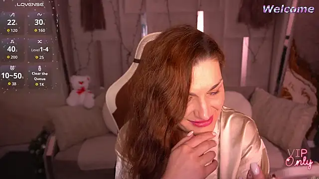 EllaGoldenn online show from February 9, 10:08 pm