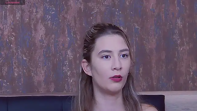 Snapshot of AylinFreya chatting on October 14, 6:03 am AylinFreya online show from October 14, 6:03 am