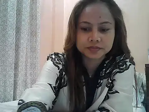 Amarrahlyn online show from November 17, 9:46 am