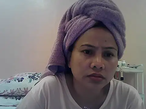 Amarrahlyn online show from November 12, 9:57 am