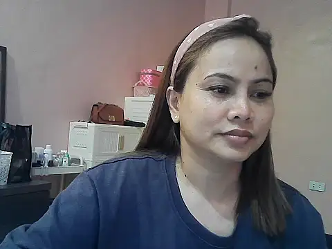 Amarrahlyn online show from May 19, 9:16 am