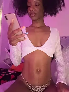 LoveDreaux online show from April 2, 6:09 am