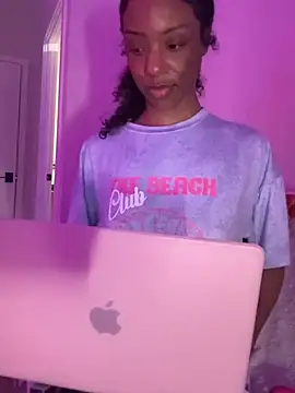 LoveDreaux online show from March 31, 6:59 am