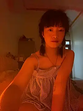 Tramy xx online show from July 7, 1:25 pm