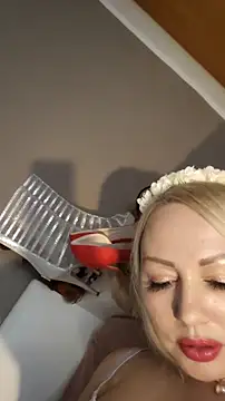 MarinaMargo online show from November 17, 11:58 am