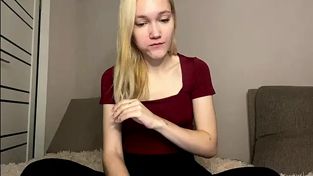 TwinedPeril online show from September 30, 5:35 am