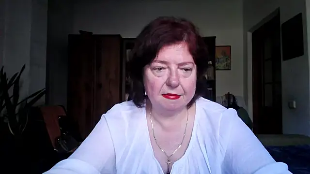 Violet Pulse online show from May 21, 1:30 pm