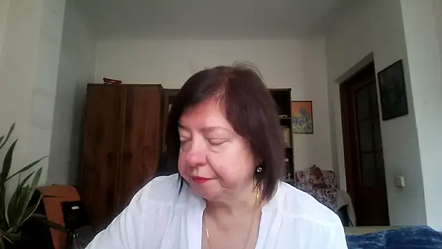 Violet Pulse online show from November 21, 9:30 am