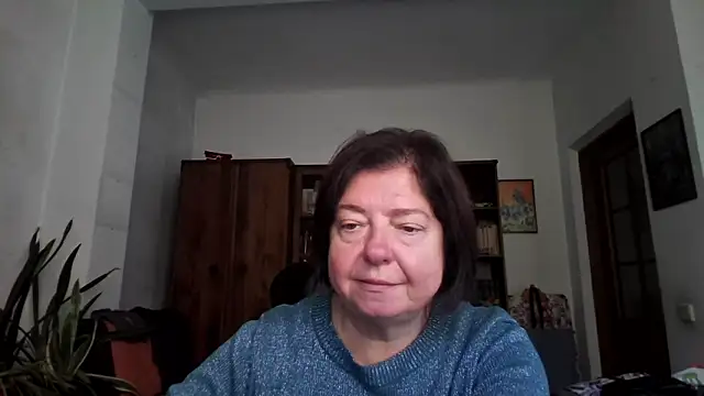 Snapshot of Violet_Pulse chatting on October 13, 9:55 am Violet Pulse online show from October 13, 9:55 am