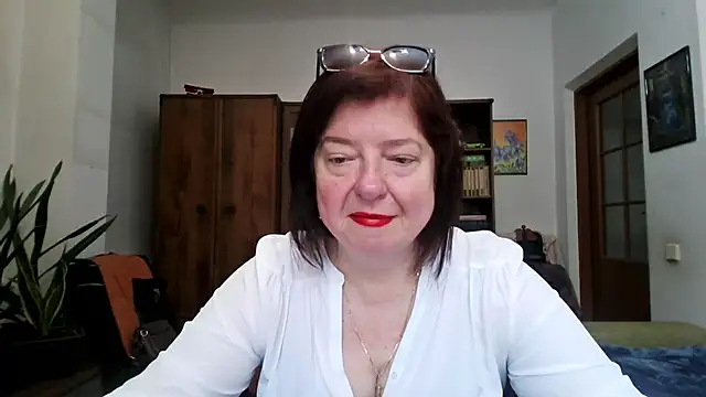 Violet Pulse online show from April 18, 8:49 am