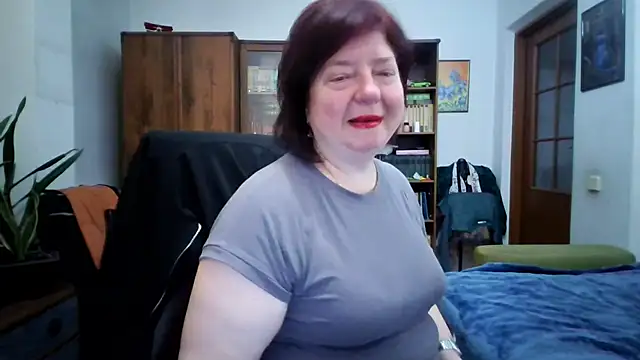 Violet Pulse online show from May 6, 5:39 pm