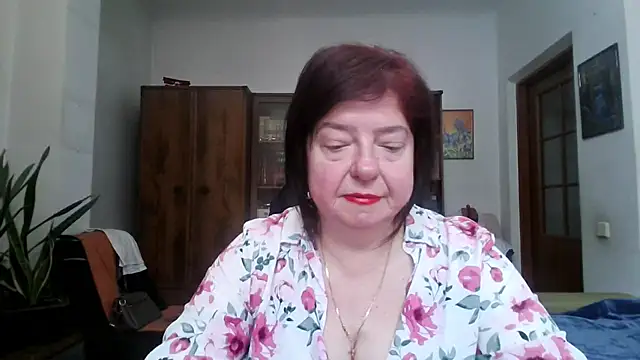 Violet Pulse online show from April 30, 1:40 pm