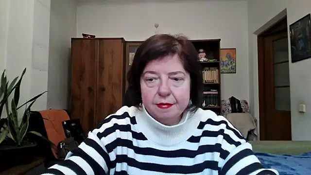 Violet Pulse online show from February 5, 12:12 pm