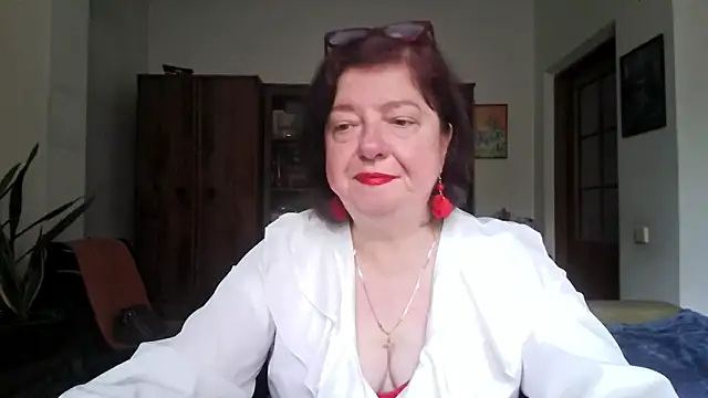 Snapshot of Violet_Pulse chatting on June 8, 8:59 am Violet Pulse online show from June 8, 8:59 am