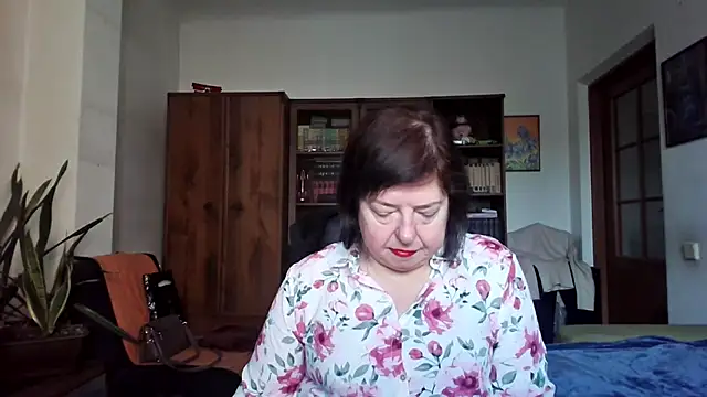 Violet Pulse online show from February 21, 11:45 am