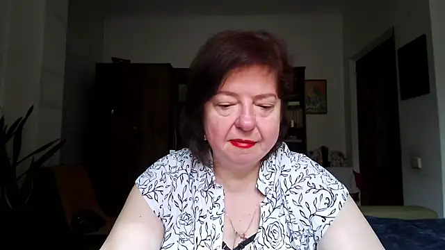 Snapshot of Violet_Pulse chatting on June 18, 6:34 am Violet Pulse online show from June 18, 6:34 am