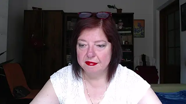 Snapshot of Violet_Pulse chatting on June 27, 7:25 am Violet Pulse online show from June 27, 7:25 am