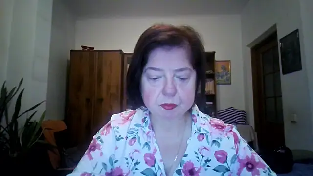 Violet Pulse online show from December 4, 11:20 am