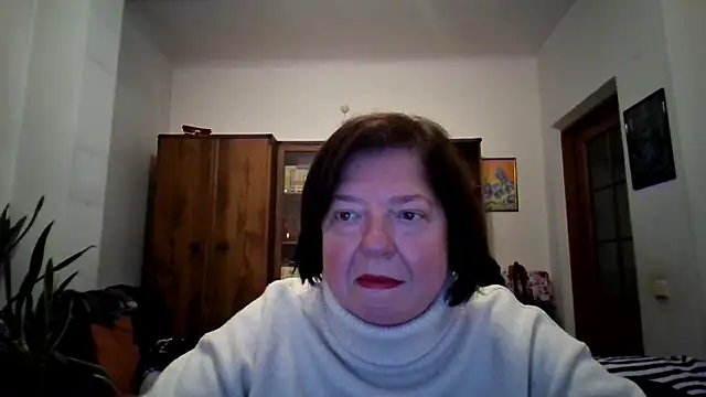 Snapshot of Violet_Pulse chatting on October 16, 2:47 pm Violet Pulse online show from October 16, 2:47 pm