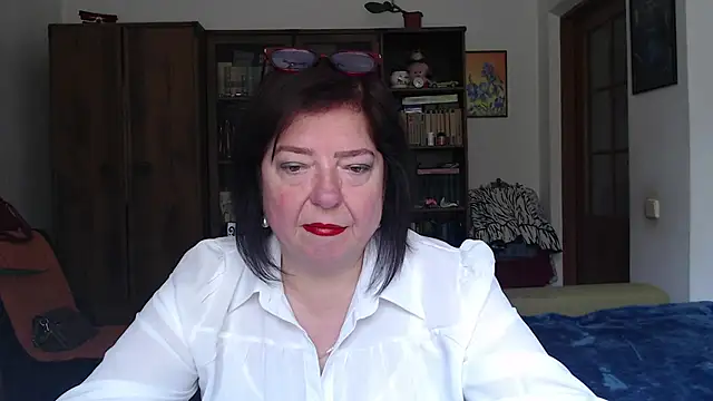 Snapshot of Violet_Pulse chatting on July 6, 8:21 am Violet Pulse online show from July 6, 8:21 am