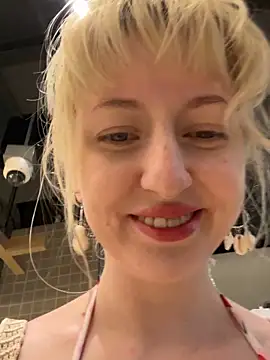 RonnieKiss online show from November 16, 2:49 am