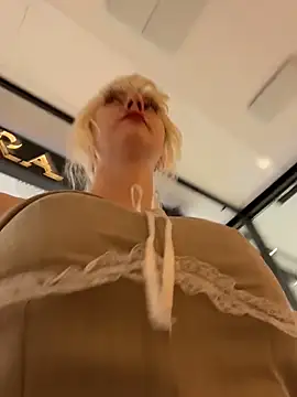 RonnieKiss online show from February 25, 10:04 am